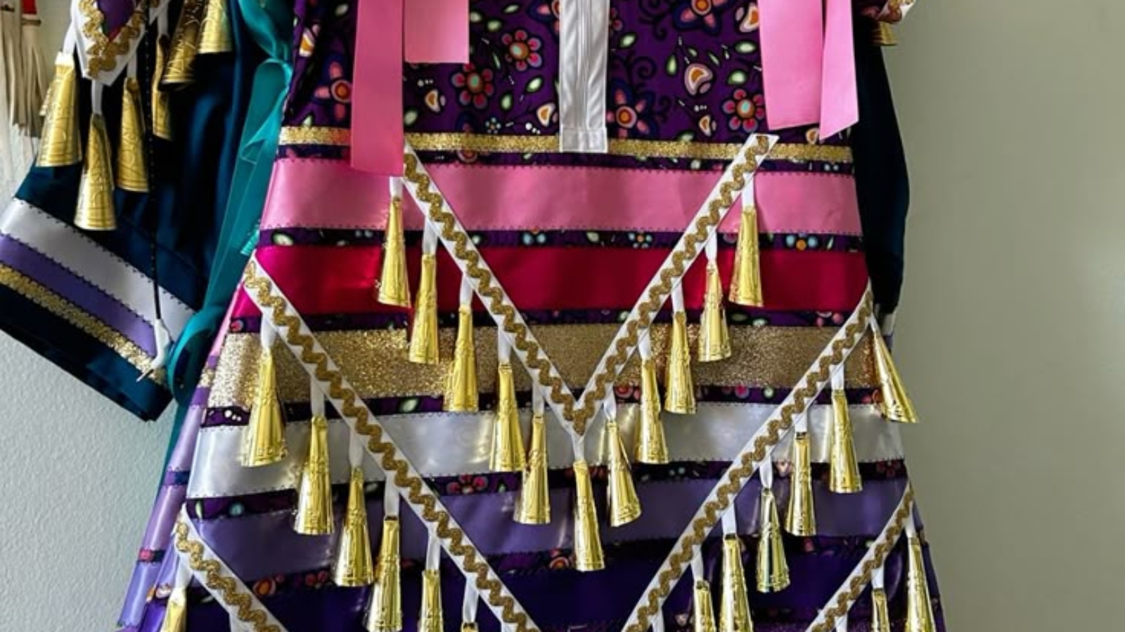 How to Make a Jingle Dress: A Step-by-Step Guide Rooted in Tradition